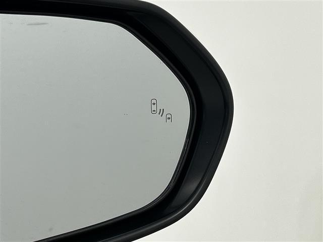 ヤリス ハイブリッドZ 禁煙車/純正ナビ/パノラミックビューモニター/トヨタセーフティセンス/レーダークルーズコントロール/オートマチックハイビーム/プリクラッシュセーフティ/レーントレーシングアシスト/シートヒーター(8枚目)