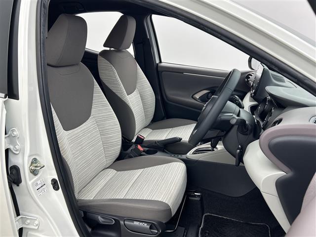 ヤリス ハイブリッドZ 禁煙車/純正ナビ/パノラミックビューモニター/トヨタセーフティセンス/レーダークルーズコントロール/オートマチックハイビーム/プリクラッシュセーフティ/レーントレーシングアシスト/シートヒーター(14枚目)