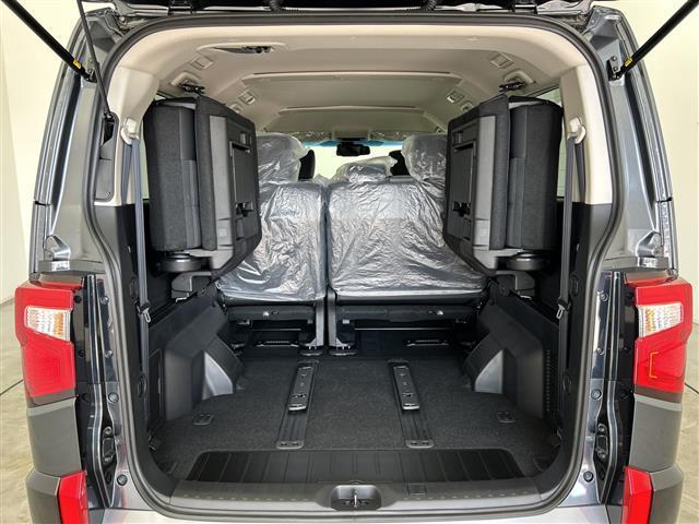 デリカD:5 シャモニー 登録済未使用車 前席シートヒーター ステアリングヒーター パドルシフト 両側パワースライドドア レーダークルーズコントロール ブラインドスポットモニター Autoハイビーム 電動パーキング スペアキー(36枚目)