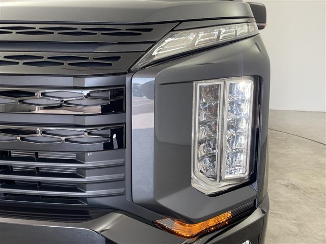 デリカD:5 シャモニー 登録済未使用車 前席シートヒーター ステアリングヒーター パドルシフト 両側パワースライドドア レーダークルーズコントロール ブラインドスポットモニター Autoハイビーム 電動パーキング スペアキー(41枚目)