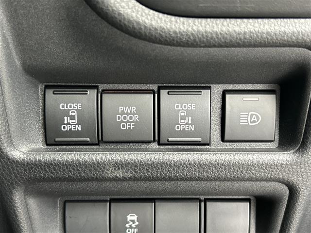 シエンタ ハイブリッドＺ　禁煙車／純正ナビ／両側パワースライドドア／パノラミックビューモニター／ブラインドスポットモニター／トヨタセーフティセンス／プリクラッシュセーフティ／オートマチックハイビーム／レーダー（6枚目）