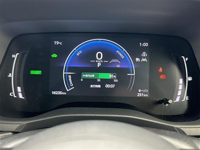 シエンタ ハイブリッドＺ　禁煙車／純正ナビ／両側パワースライドドア／パノラミックビューモニター／ブラインドスポットモニター／トヨタセーフティセンス／プリクラッシュセーフティ／オートマチックハイビーム／レーダー（28枚目）