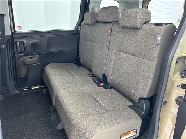 シエンタ ハイブリッドＺ　禁煙車／純正ナビ／両側パワースライドドア／パノラミックビューモニター／ブラインドスポットモニター／トヨタセーフティセンス／プリクラッシュセーフティ／オートマチックハイビーム／レーダー（35枚目）