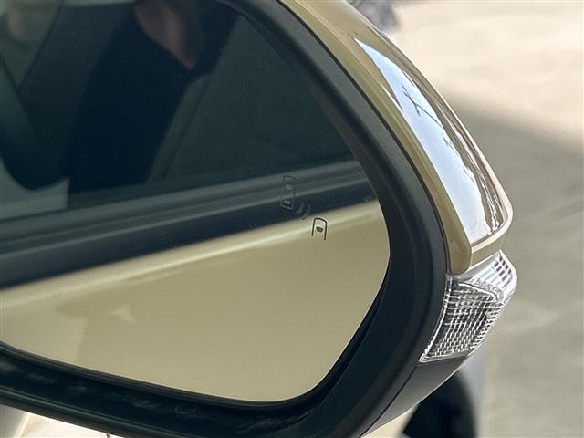 シエンタ ハイブリッドＺ　禁煙車／純正ナビ／両側パワースライドドア／パノラミックビューモニター／ブラインドスポットモニター／トヨタセーフティセンス／プリクラッシュセーフティ／オートマチックハイビーム／レーダー（42枚目）