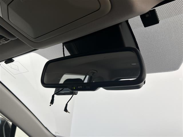 ＲＡＶ４ アドベンチャー　禁煙車　純正９インチナビ　フルセグＴＶ／Ｂｌｕｅｔｏｏｔｈ　バックカメラ　純正アルミホイール　シートヒーター　ベンチレーション　ハンドルヒーター　ステアリングスイッチ　オートエアコン（7枚目）