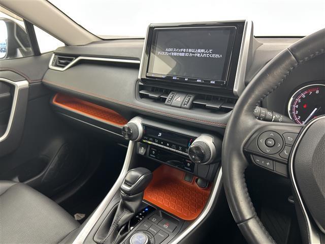 ＲＡＶ４ アドベンチャー　禁煙車　純正９インチナビ　フルセグＴＶ／Ｂｌｕｅｔｏｏｔｈ　バックカメラ　純正アルミホイール　シートヒーター　ベンチレーション　ハンドルヒーター　ステアリングスイッチ　オートエアコン（14枚目）