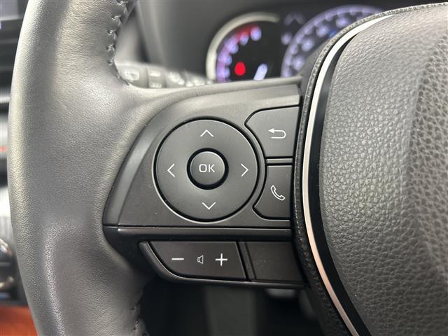 ＲＡＶ４ アドベンチャー　禁煙車　純正９インチナビ　フルセグＴＶ／Ｂｌｕｅｔｏｏｔｈ　バックカメラ　純正アルミホイール　シートヒーター　ベンチレーション　ハンドルヒーター　ステアリングスイッチ　オートエアコン（17枚目）