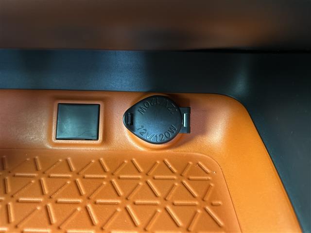 ＲＡＶ４ アドベンチャー　禁煙車　純正９インチナビ　フルセグＴＶ／Ｂｌｕｅｔｏｏｔｈ　バックカメラ　純正アルミホイール　シートヒーター　ベンチレーション　ハンドルヒーター　ステアリングスイッチ　オートエアコン（23枚目）