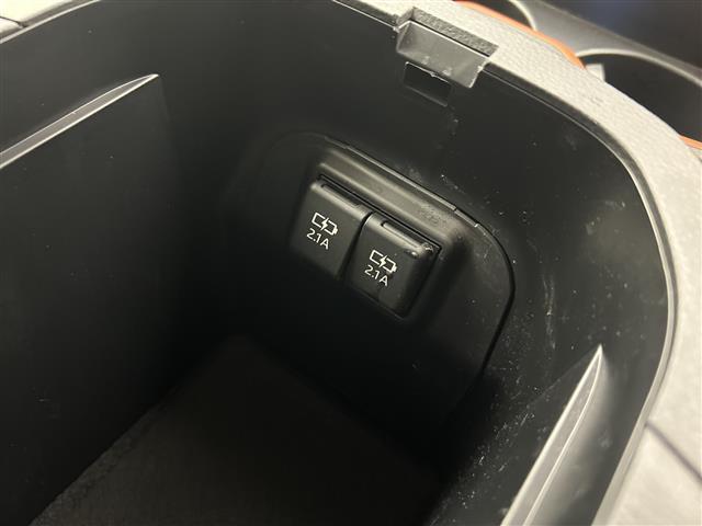 ＲＡＶ４ アドベンチャー　禁煙車　純正９インチナビ　フルセグＴＶ／Ｂｌｕｅｔｏｏｔｈ　バックカメラ　純正アルミホイール　シートヒーター　ベンチレーション　ハンドルヒーター　ステアリングスイッチ　オートエアコン（28枚目）