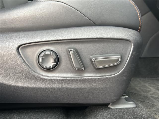 ＲＡＶ４ アドベンチャー　禁煙車　純正９インチナビ　フルセグＴＶ／Ｂｌｕｅｔｏｏｔｈ　バックカメラ　純正アルミホイール　シートヒーター　ベンチレーション　ハンドルヒーター　ステアリングスイッチ　オートエアコン（31枚目）