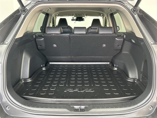 ＲＡＶ４ アドベンチャー　禁煙車　純正９インチナビ　フルセグＴＶ／Ｂｌｕｅｔｏｏｔｈ　バックカメラ　純正アルミホイール　シートヒーター　ベンチレーション　ハンドルヒーター　ステアリングスイッチ　オートエアコン（36枚目）