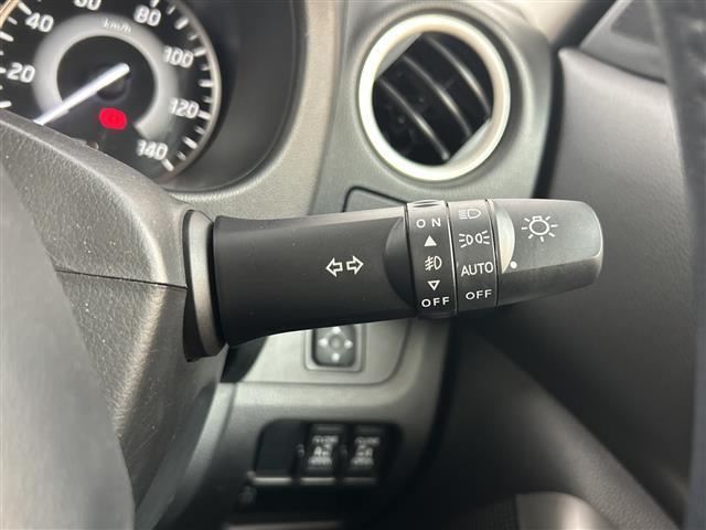 デイズルークス ハイウェイスター ターボ 禁煙車 純正SDナビ(フルセグTV/CD/DVD/AUX/USB) 全方位カメラ 両側パワースライドドア 横滑り防止装置 プッシュスタート スマートキー スペアキー×1 純正15インチアルミホイール(24枚目)