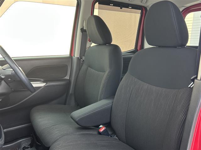 デイズルークス ハイウェイスター ターボ 禁煙車 純正SDナビ(フルセグTV/CD/DVD/AUX/USB) 全方位カメラ 両側パワースライドドア 横滑り防止装置 プッシュスタート スマートキー スペアキー×1 純正15インチアルミホイール(28枚目)