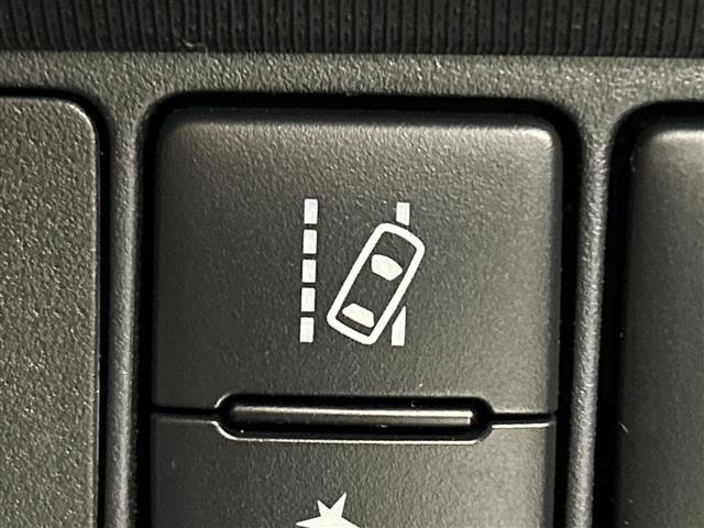 アクア Sスタイルブラック /禁煙車/純正ナビ/パノラミックビューモニター/トヨタセーフティセンス/プリクラッシュセーフティ/オートマチックハイビーム/レーディパーチャーアラート/ETC/ドライブレコーダー(9枚目)