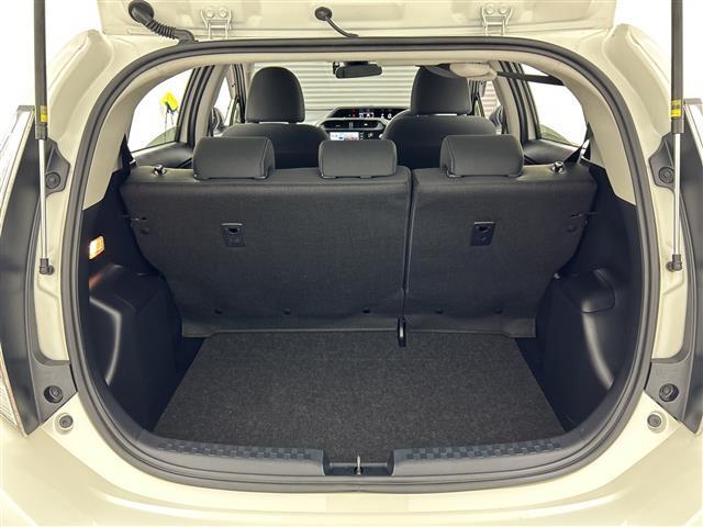 アクア Sスタイルブラック /禁煙車/純正ナビ/パノラミックビューモニター/トヨタセーフティセンス/プリクラッシュセーフティ/オートマチックハイビーム/レーディパーチャーアラート/ETC/ドライブレコーダー(16枚目)