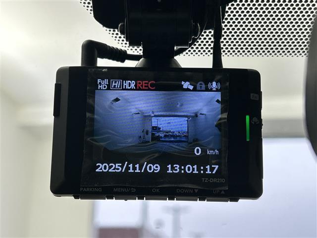 ヤリス Z 禁煙車 純正メモリナビ BT USB Bカメラ 追従クルーズコントロール 前席シートヒーター レーンキープアシスト 衝突被害軽減システム 前後ドライブレコーダー ビルトインETC 前後コーナーセンサー(11枚目)