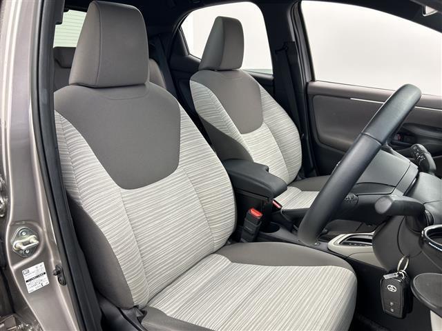 ヤリス Z 禁煙車 純正メモリナビ BT USB Bカメラ 追従クルーズコントロール 前席シートヒーター レーンキープアシスト 衝突被害軽減システム 前後ドライブレコーダー ビルトインETC 前後コーナーセンサー(14枚目)