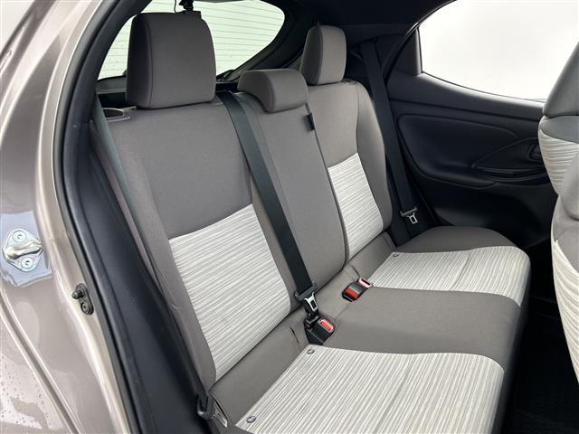 ヤリス Z 禁煙車 純正メモリナビ BT USB Bカメラ 追従クルーズコントロール 前席シートヒーター レーンキープアシスト 衝突被害軽減システム 前後ドライブレコーダー ビルトインETC 前後コーナーセンサー(15枚目)