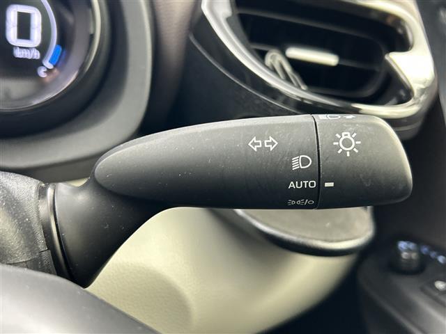 ヤリス Z 禁煙車 純正メモリナビ BT USB Bカメラ 追従クルーズコントロール 前席シートヒーター レーンキープアシスト 衝突被害軽減システム 前後ドライブレコーダー ビルトインETC 前後コーナーセンサー(29枚目)