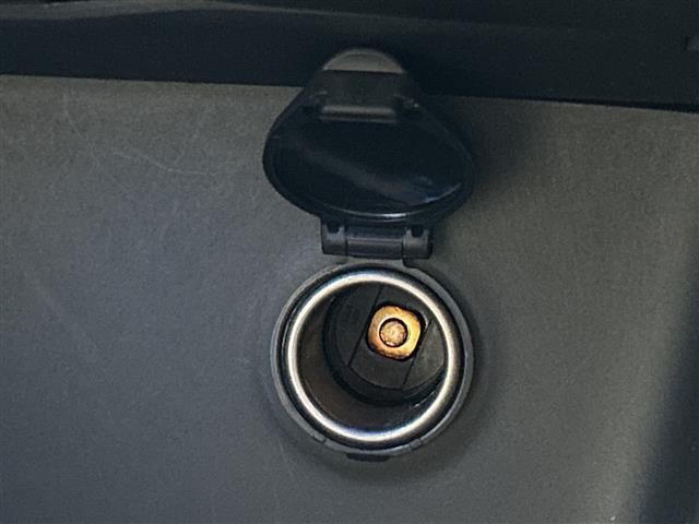 ヤリス Z 禁煙車 純正メモリナビ BT USB Bカメラ 追従クルーズコントロール 前席シートヒーター レーンキープアシスト 衝突被害軽減システム 前後ドライブレコーダー ビルトインETC 前後コーナーセンサー(31枚目)