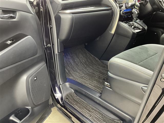 最新ナビ（フルセグ・ワンセグ・ＤＶＤ再生）もご案内。カロッツェリア・アルパイン・イクリプスのナビを取扱しておりバックカメラ（バックモニター）後席モニター（フリップダウンモニター）の取付も可能です。