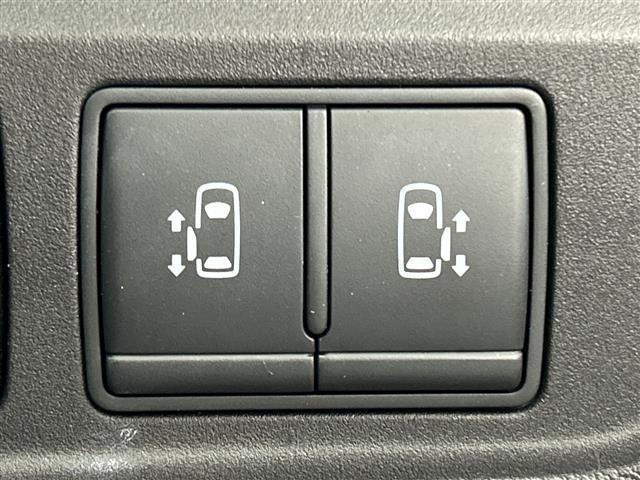 セレナ ハイウェイスターV 禁煙車/純正10型SDナビ/アラウンドビューモニター/ハンズフリー機能付き両側パワースライドドア/プロパイロット/衝突軽減ブレーキ/11型後席モニター/デジタルインナーミラー/ビルトインETC/LED(8枚目)