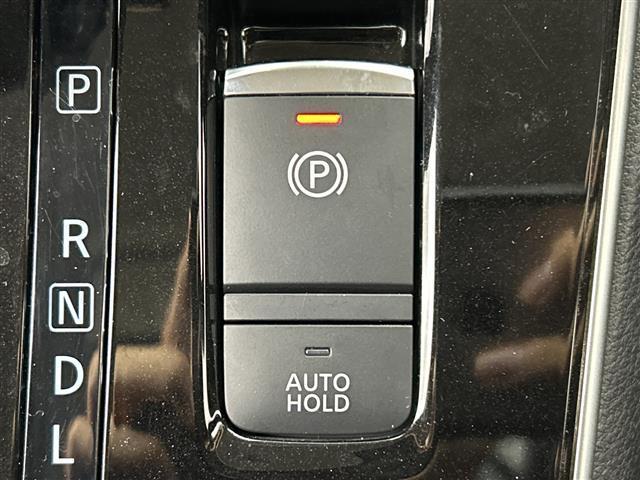 セレナ ハイウェイスターV 禁煙車/純正10型SDナビ/アラウンドビューモニター/ハンズフリー機能付き両側パワースライドドア/プロパイロット/衝突軽減ブレーキ/11型後席モニター/デジタルインナーミラー/ビルトインETC/LED(12枚目)