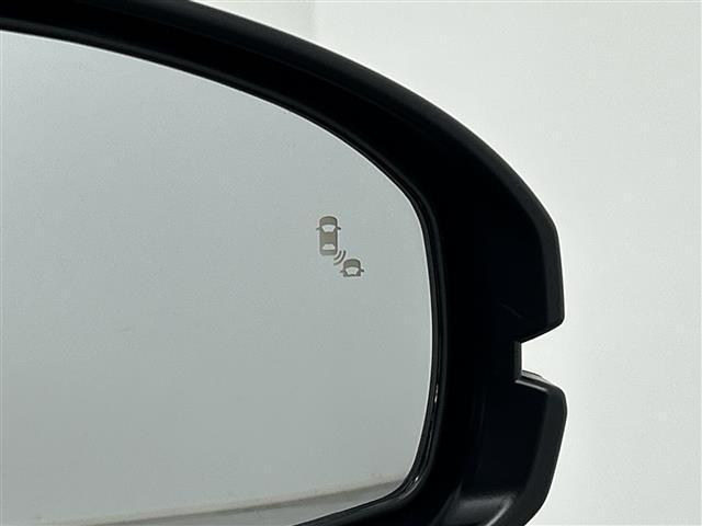 ZR-V e:HEV Z /禁煙車/純正9型ナビ/BOSEプレミアムサウンド/全方位カメラ/レーダークルーズコントロール/純正ビルトインETC2.0/ホンダセンシング/衝突軽減ブレーキ/レーンキープアシスト/ワイヤレス充電/(6枚目)