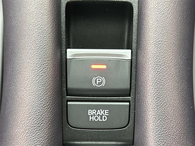 ZR-V e:HEV Z /禁煙車/純正9型ナビ/BOSEプレミアムサウンド/全方位カメラ/レーダークルーズコントロール/純正ビルトインETC2.0/ホンダセンシング/衝突軽減ブレーキ/レーンキープアシスト/ワイヤレス充電/(29枚目)