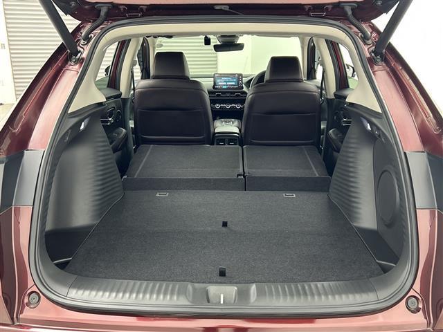ZR-V e:HEV Z /禁煙車/純正9型ナビ/BOSEプレミアムサウンド/全方位カメラ/レーダークルーズコントロール/純正ビルトインETC2.0/ホンダセンシング/衝突軽減ブレーキ/レーンキープアシスト/ワイヤレス充電/(41枚目)