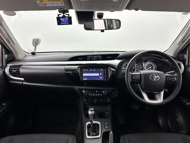 ハイラックス Z /禁煙車/純正7型ナビフルセグTV/Bluetooth/HDMI/バックカメラ/トノカバー/レーダークルーズコントロール/フォグライト/純正アルミホイール/衝突軽減ブレーキシステム/オートライト(3枚目)
