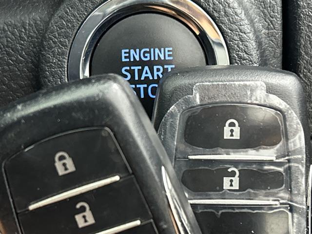 ハイラックス Z /禁煙車/純正7型ナビフルセグTV/Bluetooth/HDMI/バックカメラ/トノカバー/レーダークルーズコントロール/フォグライト/純正アルミホイール/衝突軽減ブレーキシステム/オートライト(13枚目)