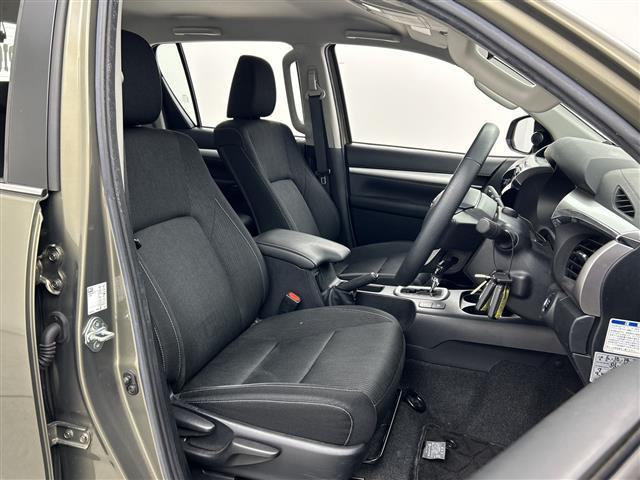 ハイラックス Z /禁煙車/純正7型ナビフルセグTV/Bluetooth/HDMI/バックカメラ/トノカバー/レーダークルーズコントロール/フォグライト/純正アルミホイール/衝突軽減ブレーキシステム/オートライト(14枚目)