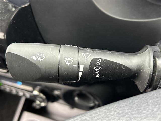 ハイラックス Z /禁煙車/純正7型ナビフルセグTV/Bluetooth/HDMI/バックカメラ/トノカバー/レーダークルーズコントロール/フォグライト/純正アルミホイール/衝突軽減ブレーキシステム/オートライト(23枚目)