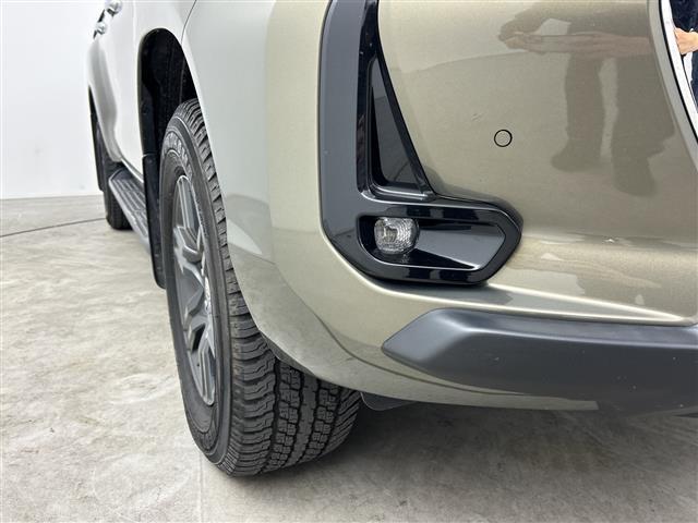 ハイラックス Z /禁煙車/純正7型ナビフルセグTV/Bluetooth/HDMI/バックカメラ/トノカバー/レーダークルーズコントロール/フォグライト/純正アルミホイール/衝突軽減ブレーキシステム/オートライト(38枚目)