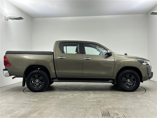 ハイラックス Z /禁煙車/純正7型ナビフルセグTV/Bluetooth/HDMI/バックカメラ/トノカバー/レーダークルーズコントロール/フォグライト/純正アルミホイール/衝突軽減ブレーキシステム/オートライト(40枚目)