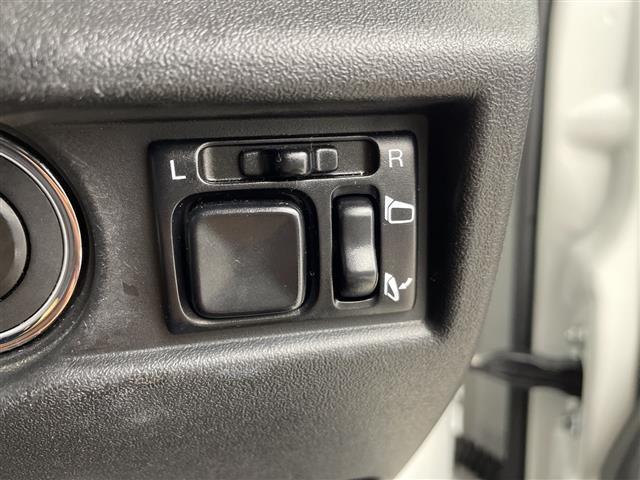 最新ナビ（フルセグ・ワンセグ・ＤＶＤ再生）もご案内。カロッツェリア・アルパイン・イクリプスのナビを取扱しておりバックカメラ（バックモニター）後席モニター（フリップダウンモニター）の取付も可能です。