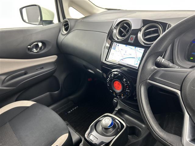 【タイヤ・ホイール】足回りもかっこよく決まってます！社外のアルミやスタッドレスタイヤも取り扱いございますドレスアップもカスタマイズもお任せください！