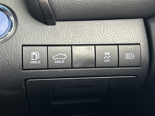 カムリ WS 禁煙車 純正ディスプレイオーディオ トヨタセーフティセンス 衝突軽減ブレーキ レーダークルーズコントロール ブラインドスポットモニター 前後クリアランスソナー 前席パワーシート 前席シートヒーター(8枚目)