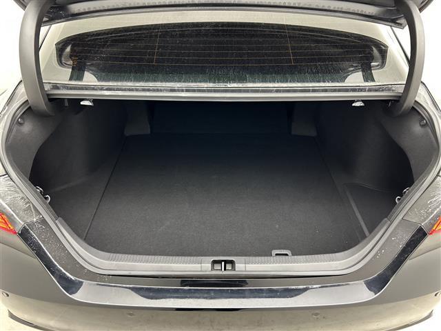 カムリ WS 禁煙車 純正ディスプレイオーディオ トヨタセーフティセンス 衝突軽減ブレーキ レーダークルーズコントロール ブラインドスポットモニター 前後クリアランスソナー 前席パワーシート 前席シートヒーター(33枚目)