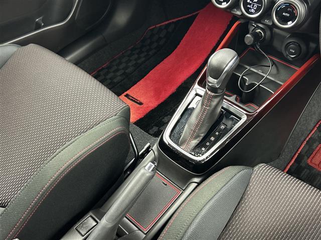 スイフトスポーツ ベースグレード /禁煙車/社外7型メモリナビ/フルセグTV/全方位カメラ/オートエアコン/MTモード付AT/パドルシフト/運転席シートヒーター/ウッドコンビステアリング/ステアリングスイッチ/レーダークルコン(29枚目)