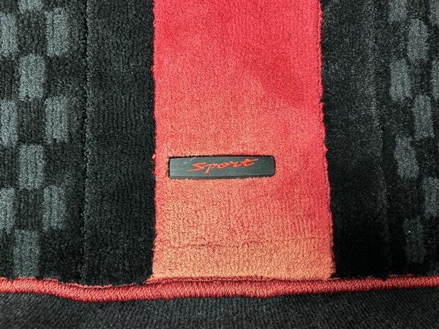 スイフトスポーツ ベースグレード /禁煙車/社外7型メモリナビ/フルセグTV/全方位カメラ/オートエアコン/MTモード付AT/パドルシフト/運転席シートヒーター/ウッドコンビステアリング/ステアリングスイッチ/レーダークルコン(40枚目)