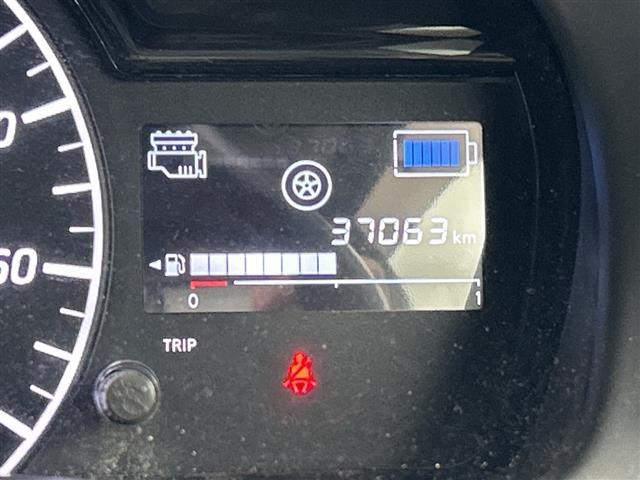 ノート e-パワー X 禁煙車 純正ナビ エマージェンシーブレーキ レーンキープアシスト アラウンドビューモニター インテリジェントスマートルームミラー 前後コーナーセンサー LED ETC DVD再生 Bluetooth(5枚目)