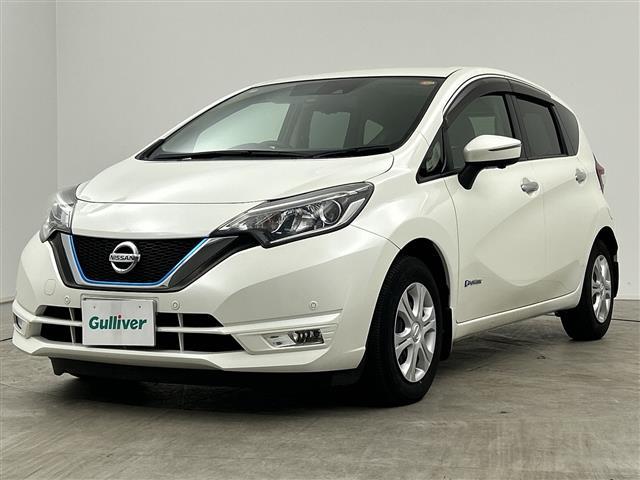 ノート e-パワー X 禁煙車 純正ナビ エマージェンシーブレーキ レーンキープアシスト アラウンドビューモニター インテリジェントスマートルームミラー 前後コーナーセンサー LED ETC DVD再生 Bluetooth(12枚目)
