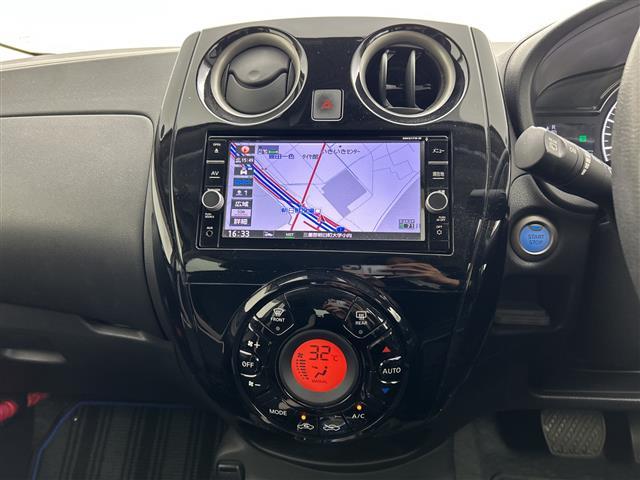 ノート e-パワー X 禁煙車 純正ナビ エマージェンシーブレーキ レーンキープアシスト アラウンドビューモニター インテリジェントスマートルームミラー 前後コーナーセンサー LED ETC DVD再生 Bluetooth(14枚目)