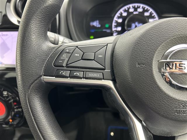 ノート e-パワー X 禁煙車 純正ナビ エマージェンシーブレーキ レーンキープアシスト アラウンドビューモニター インテリジェントスマートルームミラー 前後コーナーセンサー LED ETC DVD再生 Bluetooth(20枚目)