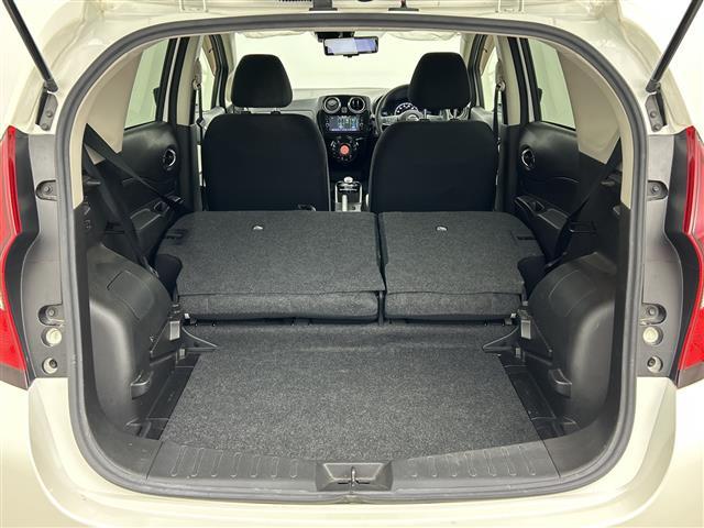 ノート e-パワー X 禁煙車 純正ナビ エマージェンシーブレーキ レーンキープアシスト アラウンドビューモニター インテリジェントスマートルームミラー 前後コーナーセンサー LED ETC DVD再生 Bluetooth(32枚目)