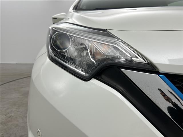 ノート e-パワー X 禁煙車 純正ナビ エマージェンシーブレーキ レーンキープアシスト アラウンドビューモニター インテリジェントスマートルームミラー 前後コーナーセンサー LED ETC DVD再生 Bluetooth(33枚目)