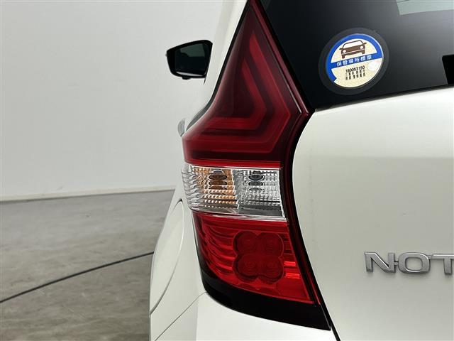 ノート e-パワー X 禁煙車 純正ナビ エマージェンシーブレーキ レーンキープアシスト アラウンドビューモニター インテリジェントスマートルームミラー 前後コーナーセンサー LED ETC DVD再生 Bluetooth(37枚目)