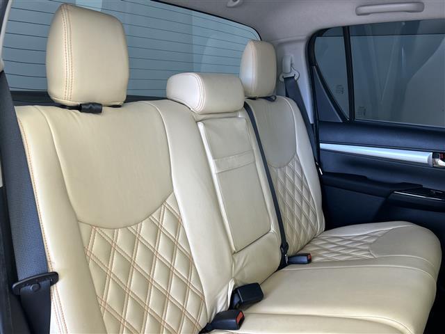 ハイラックス Ｚ　禁煙車　ＴＲＤ　ＲＡＹＳホイール　純正ナビ　バックカメラ　前後コーナーセンサー　トヨタセーフティーセンス　レーダークルーズコントロール　レーンキープアシスト　ＥＴＣ　プッシュスタート　スマートキー（15枚目）